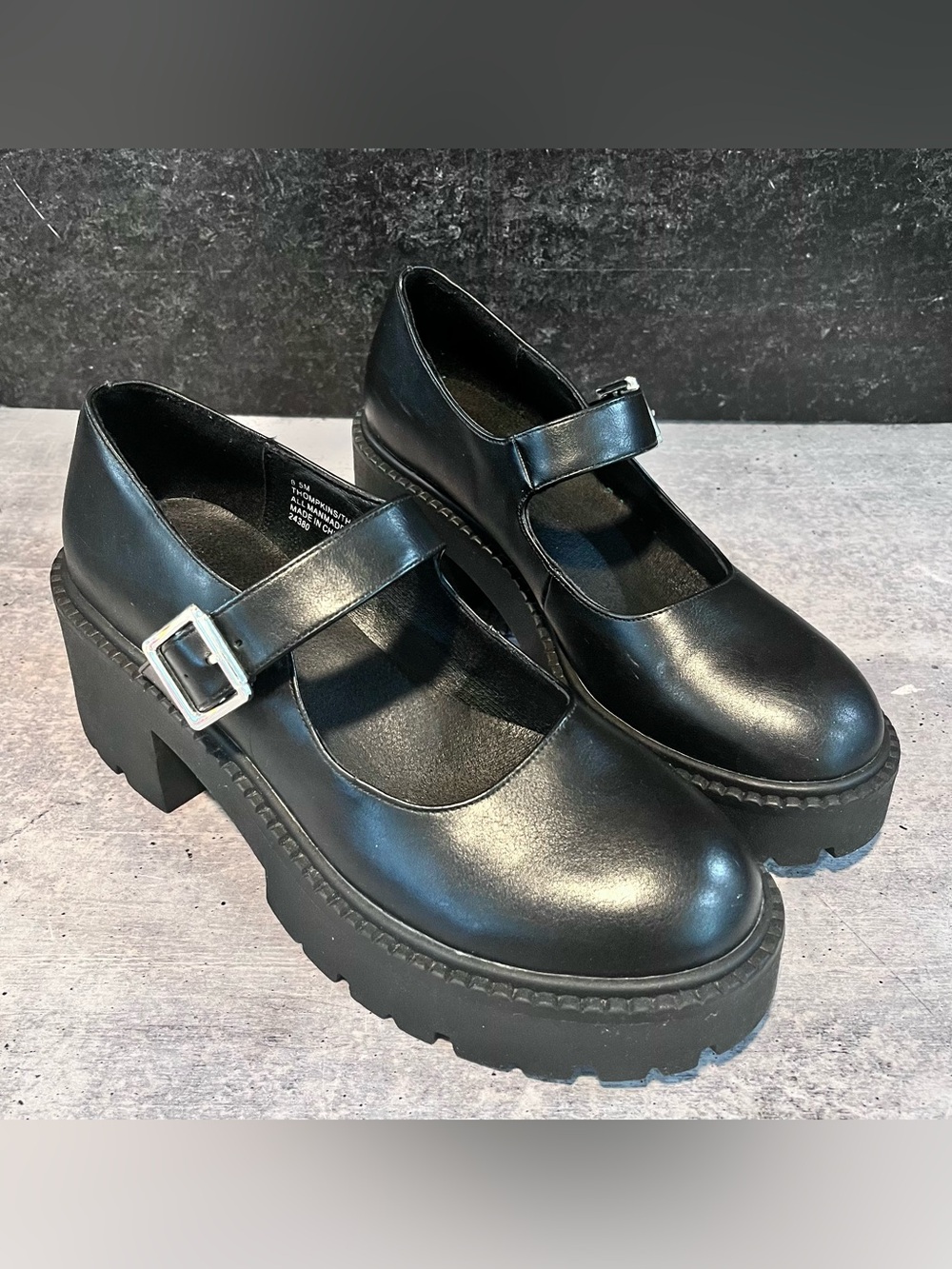 Madden Girl Women’s Black Thompkins Platform Heel Mary Jane Shoe 8.5 Lug Sole